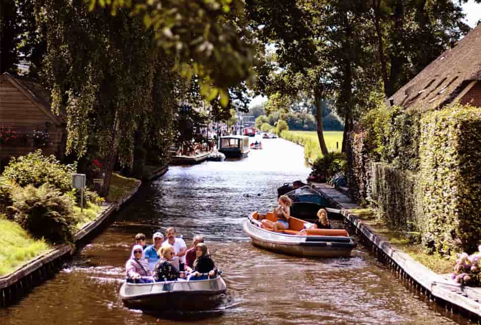 giethoorn boats