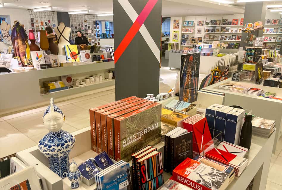 hart museum amsterdam bookshop